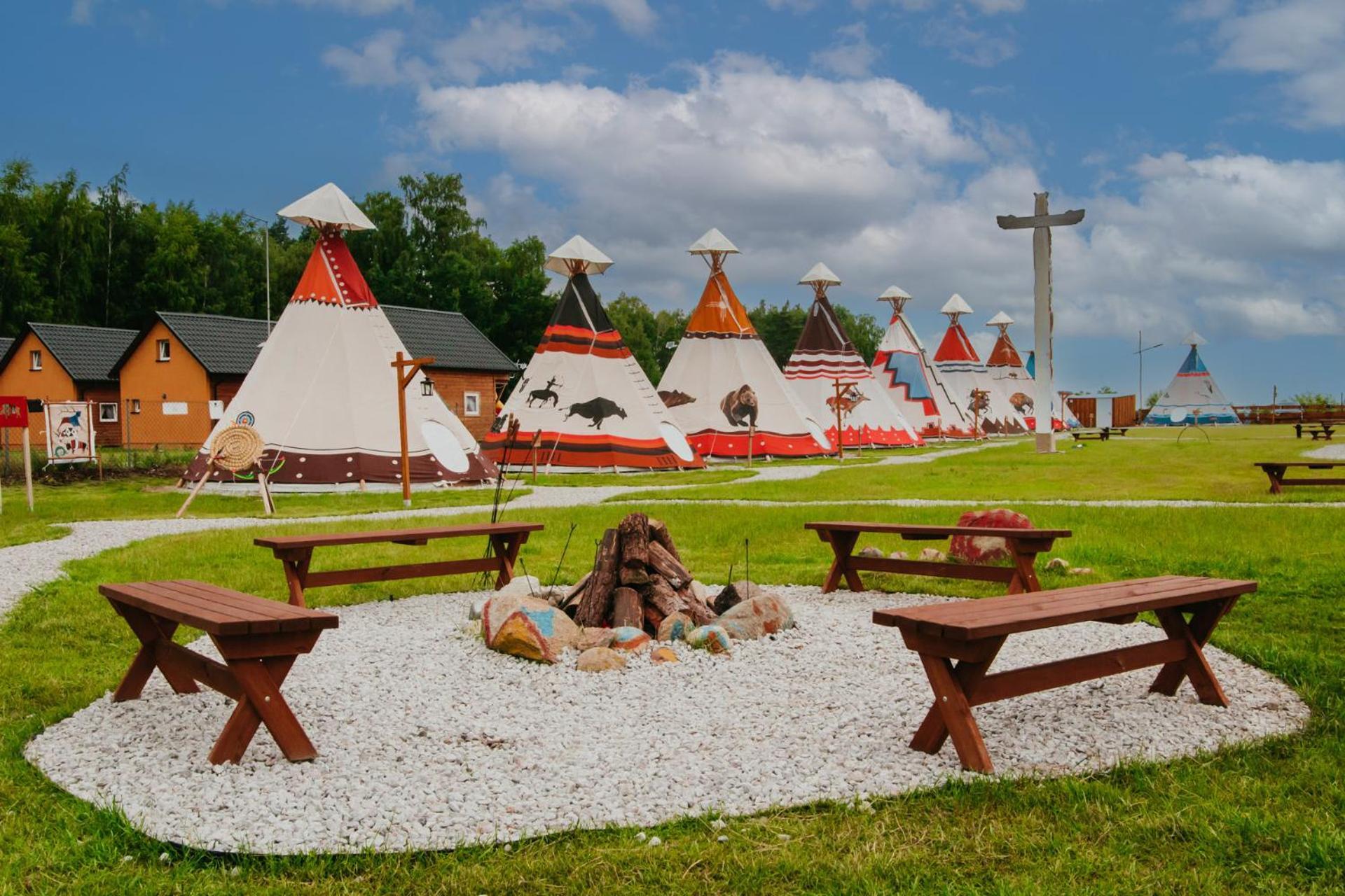 Indiana Camp - 150 M Od Suntago Park Luxuszelt Grabce-Towarzystwo